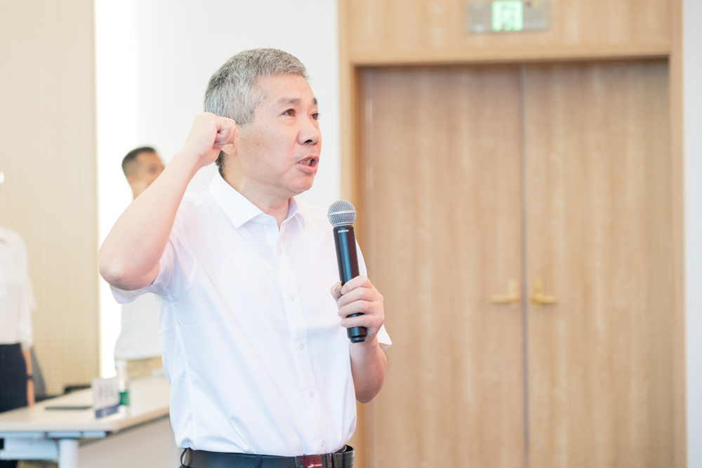 章学来教授领誓