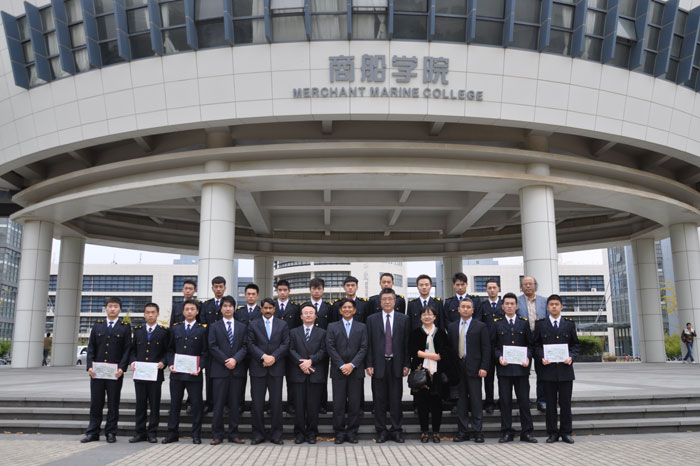 嘉宾与NYK班学生合影